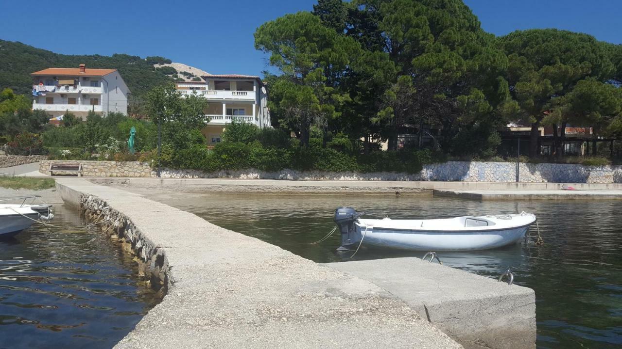 Apartmani Slavica Rab Town Bagian luar foto