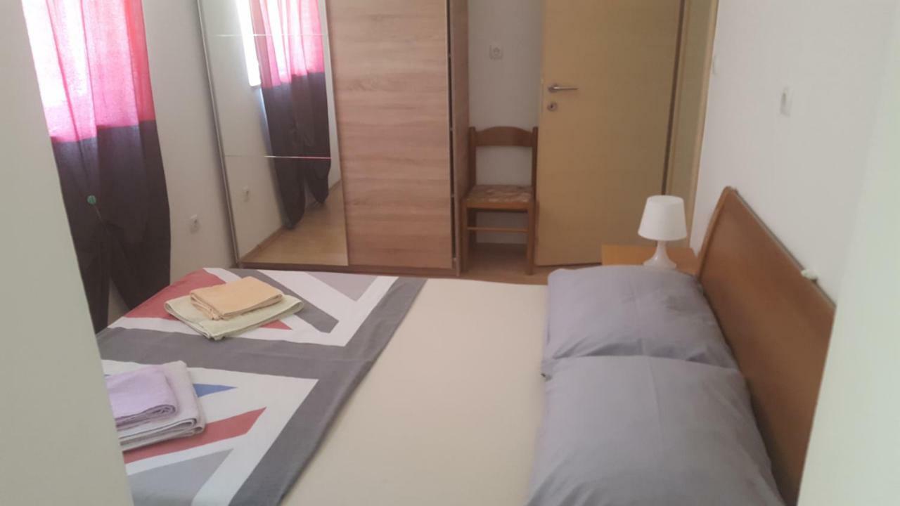Apartmani Slavica Rab Town Bagian luar foto